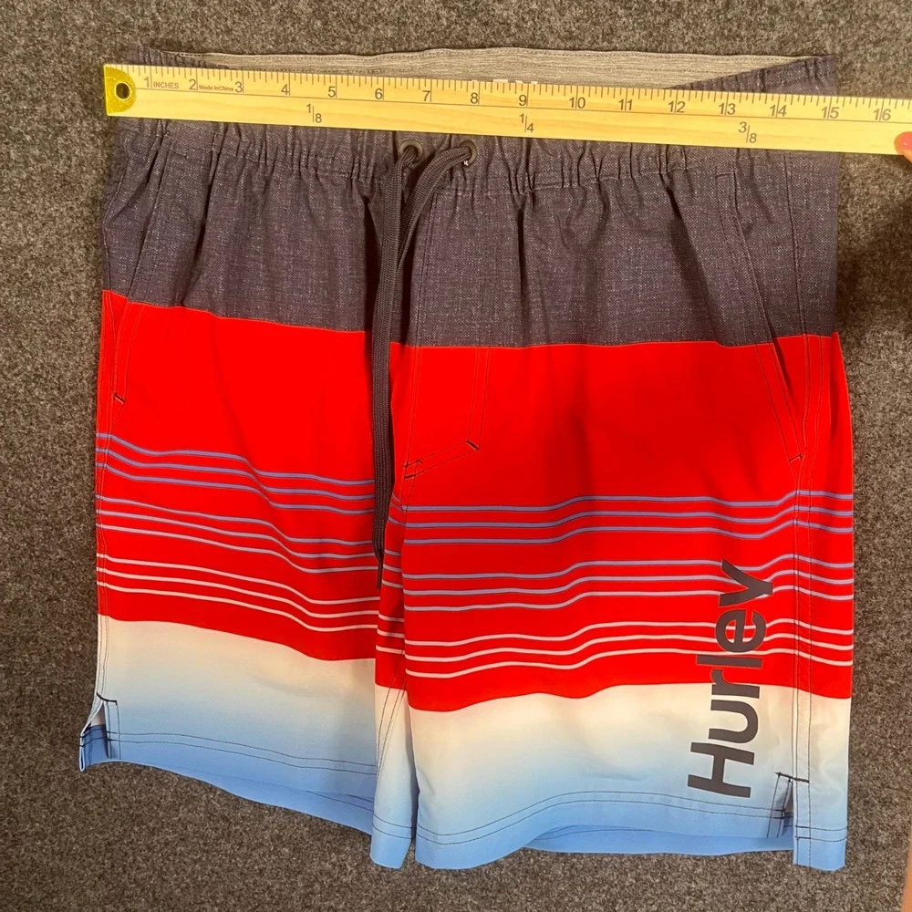 Hurley Mens Board Shorts Medium Red Blue Ombre Striped Swim Trunks Elastic Waist
